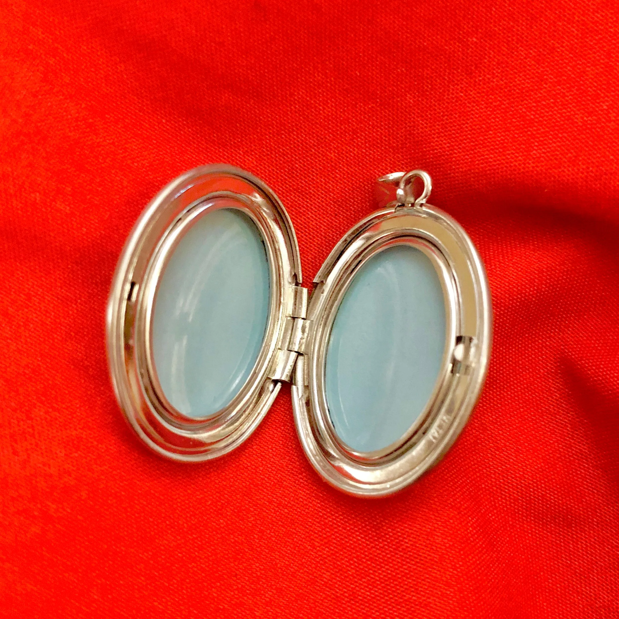 925 Sterling Silver Openable Om Locket Pendant (Design 58)