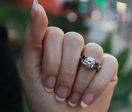 Alba - Round Lab Diamond Engagement Ring (IGI Certified)