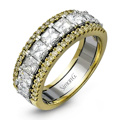 Anniversary Ring In 18k Gold With Diamonds