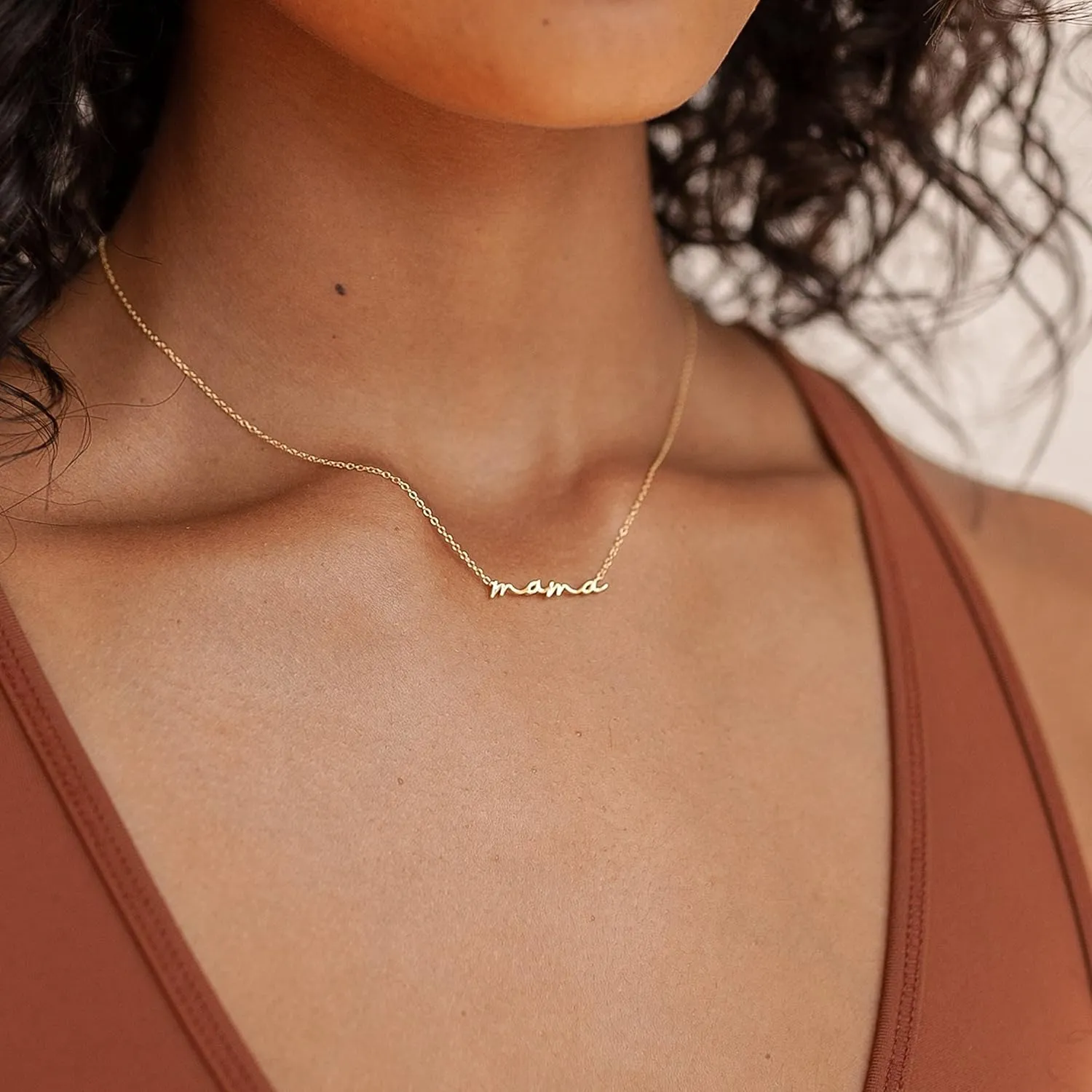 CAITLYNMINIMALIST Dainty Mama Necklace in 18K Gold 925 Sterling Silver Rose Gold Adjustable 16" 18" Mothers Day Gifts for Mom Grandma Wife