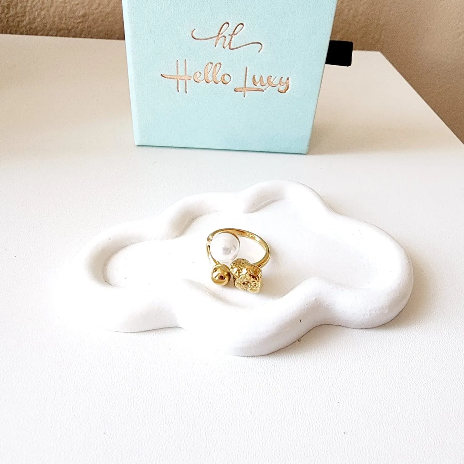 Cocoon Pearl Ring