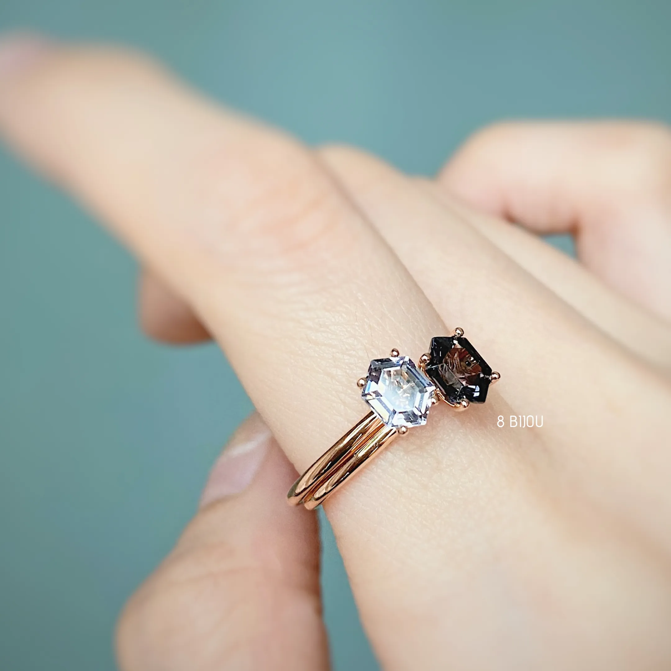 CONTEMPORARY SOUL・18K ROSE GOLD NAVY SPINEL RING