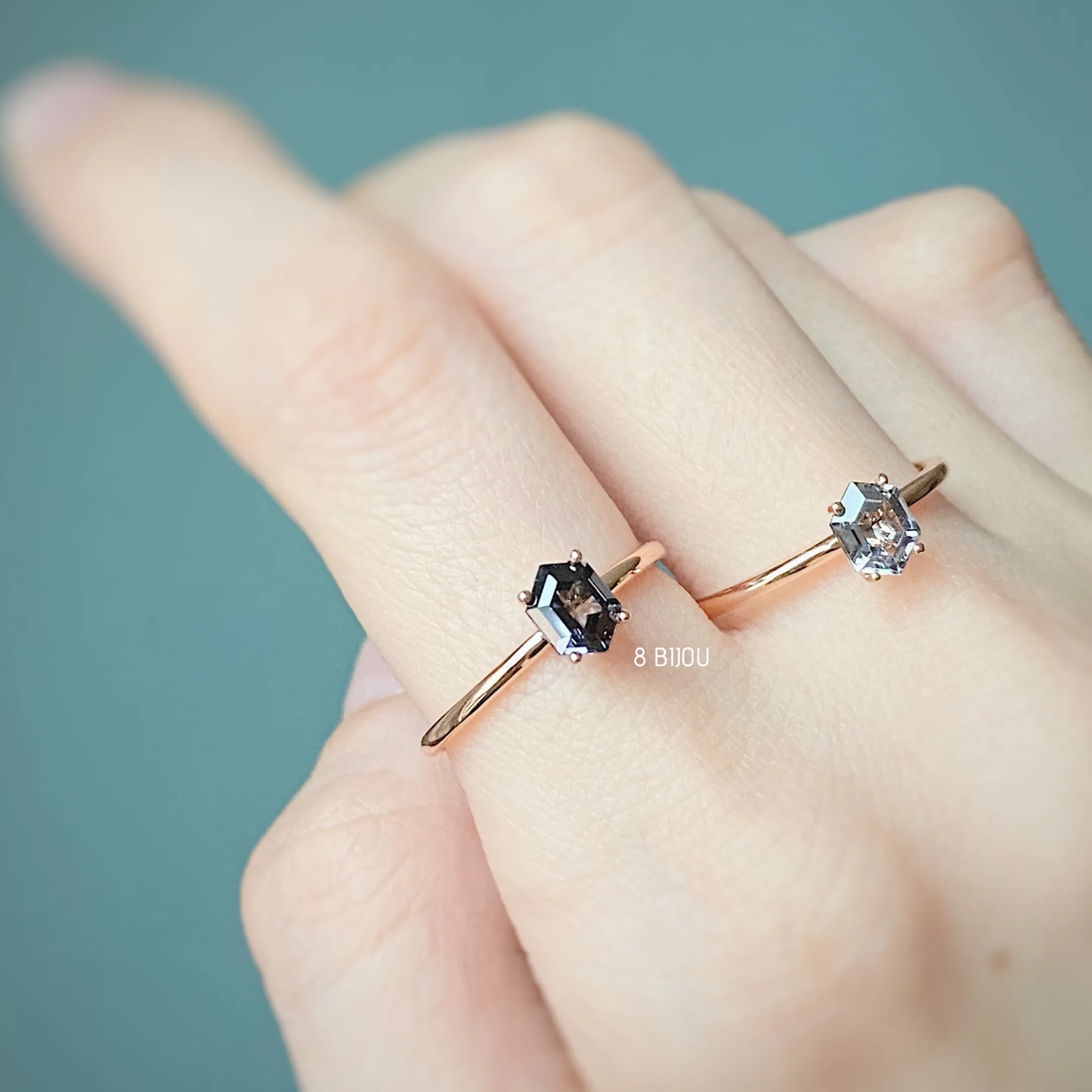CONTEMPORARY SOUL・18K ROSE GOLD NAVY SPINEL RING