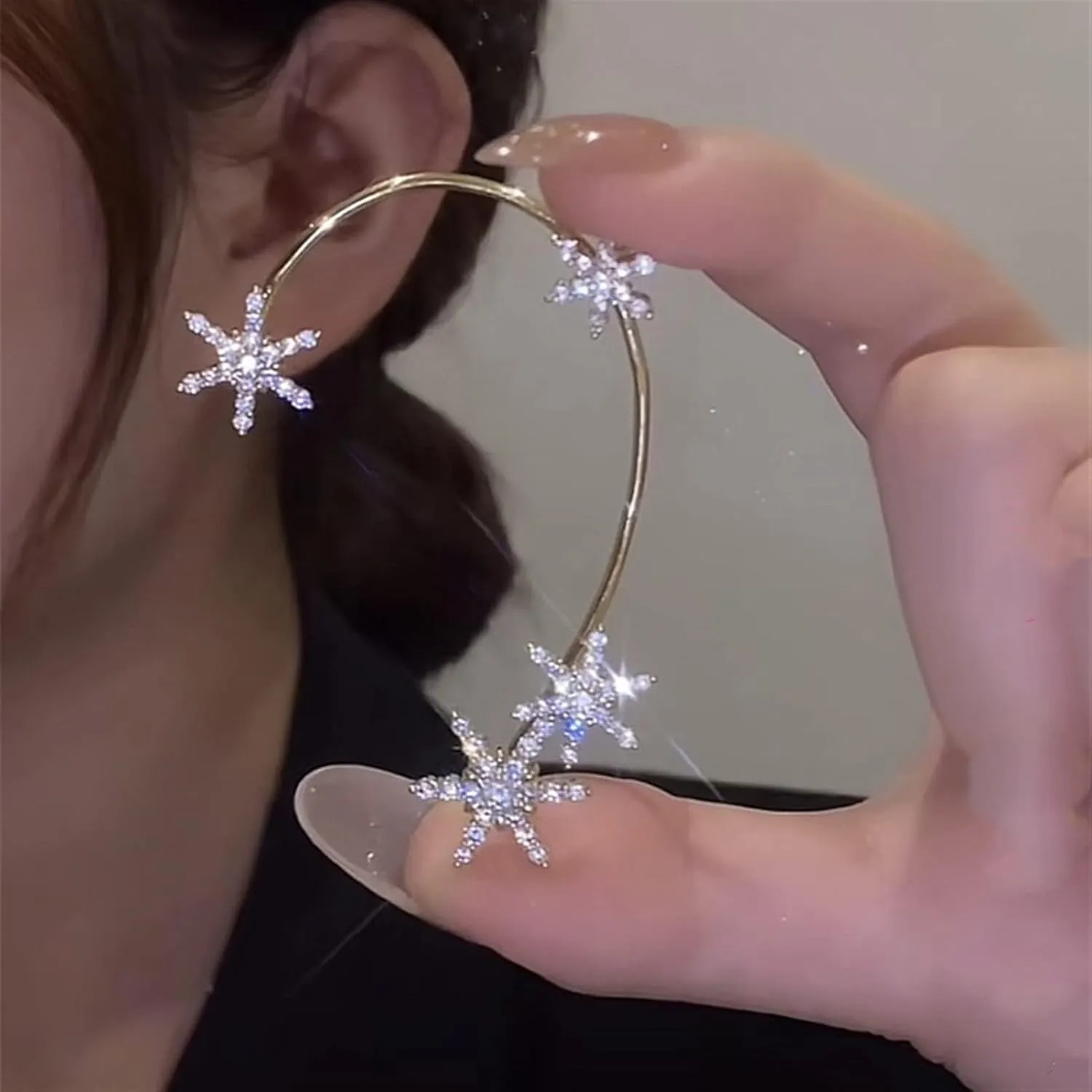Fashion Gold Silver Ear Cuff Snowflake Earrings Luxury Crystal Clip Earrings for Women New Earcuff (Gem Color : Silver Left)