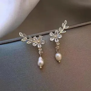 Flowery Leaf Pearl Hangings