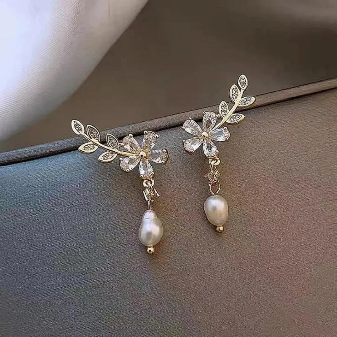 Flowery Leaf Pearl Hangings