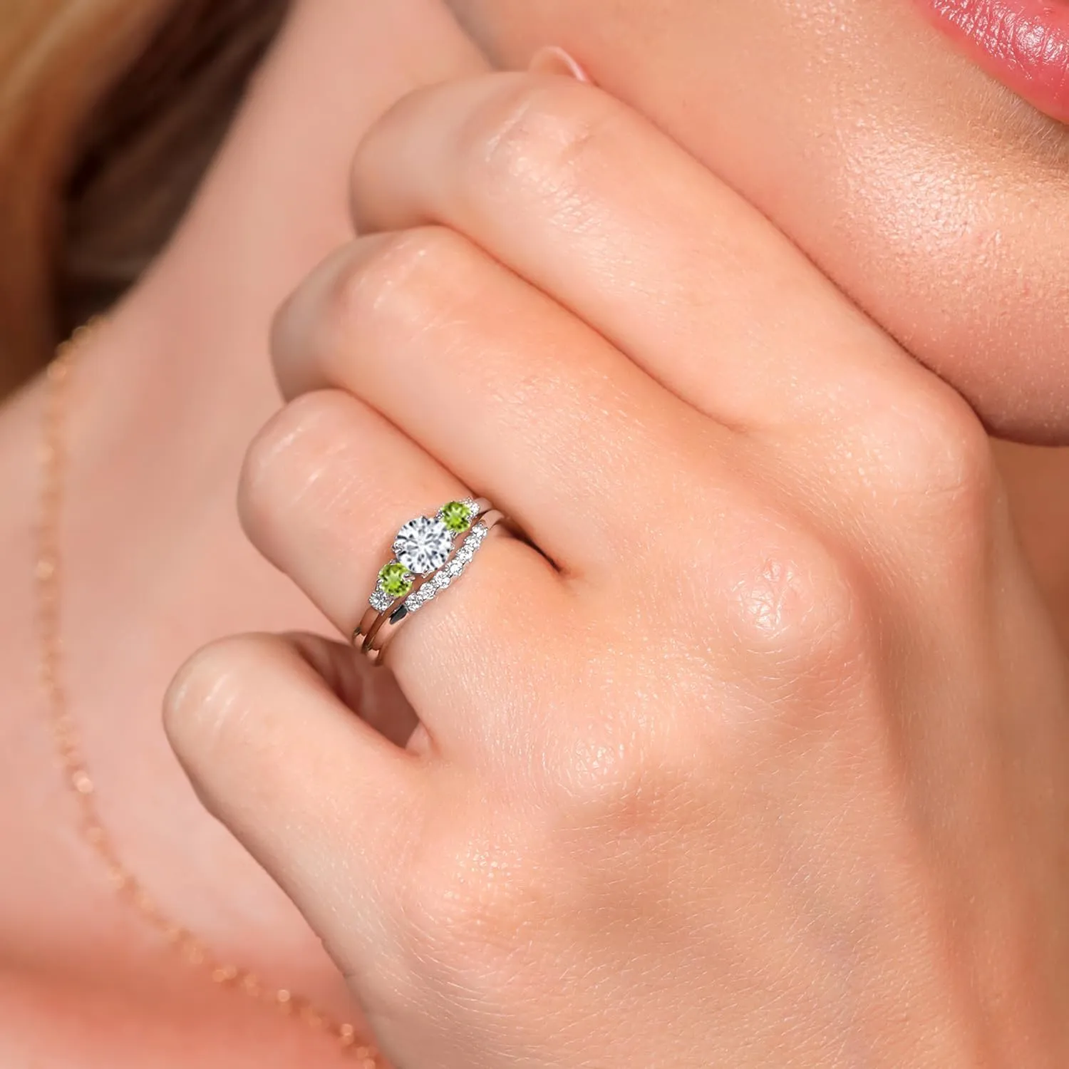 Gem Stone King 10K White Gold White Lab Grown Diamond and Green Peridot 5 Stone Bridal Engagement Wedding Ring Set For Women (0.85 Cttw, Round: 5MM and 3MM, Available in Size 5,6,7,8,9)