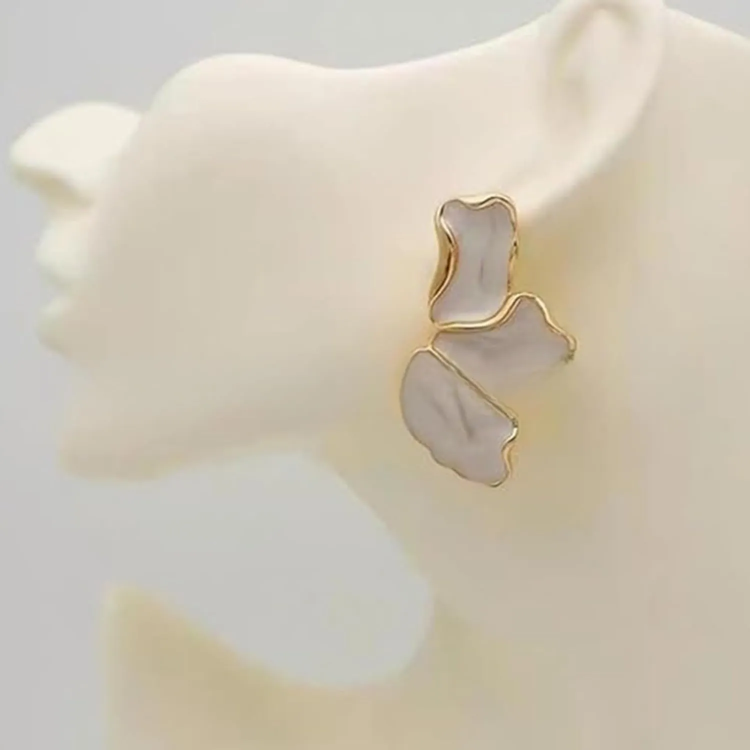 Gold Flower Earrings for Women Retro Irregular Petal Earring Colorful Statement Enamel Stud Trendy Jewelry