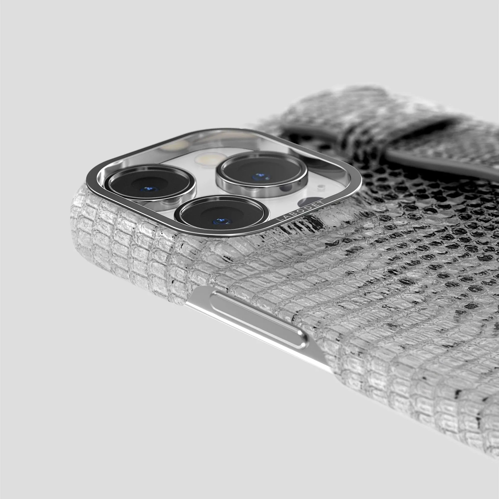 Handle Case For iPhone 13 Pro Max In Himalayan Lizard