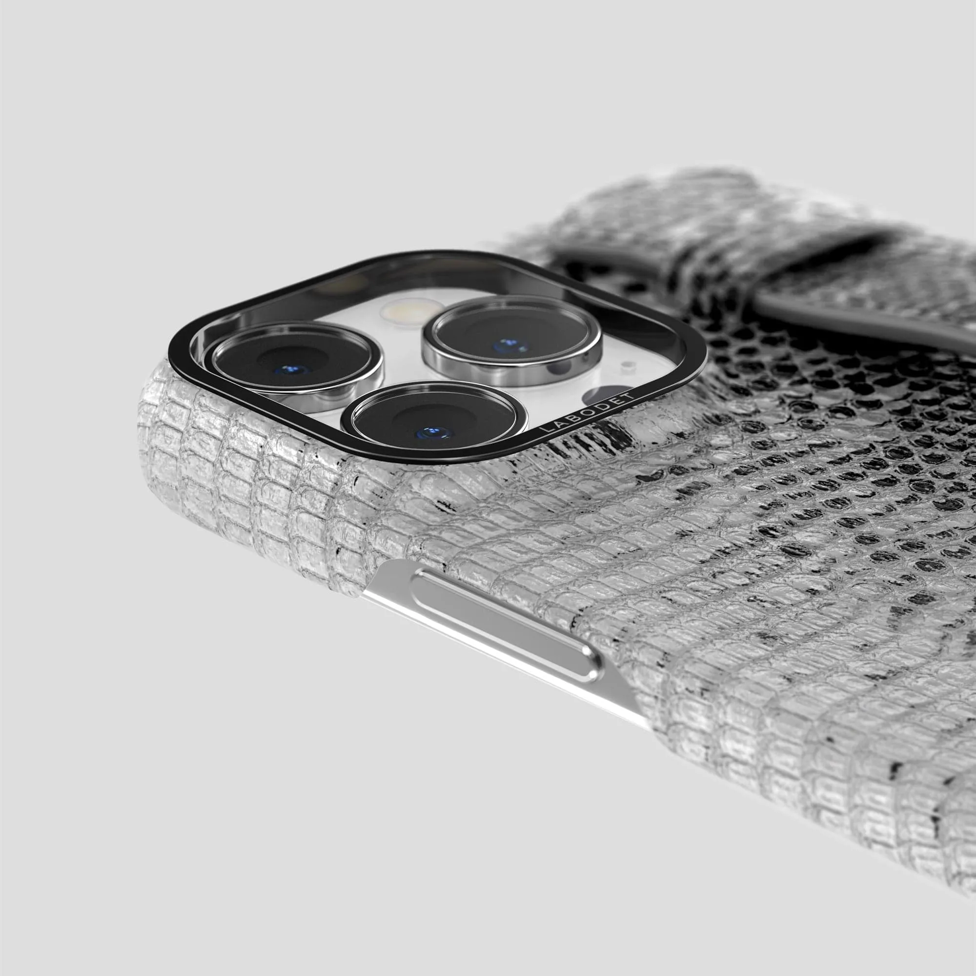 Handle Case For iPhone 13 Pro Max In Himalayan Lizard