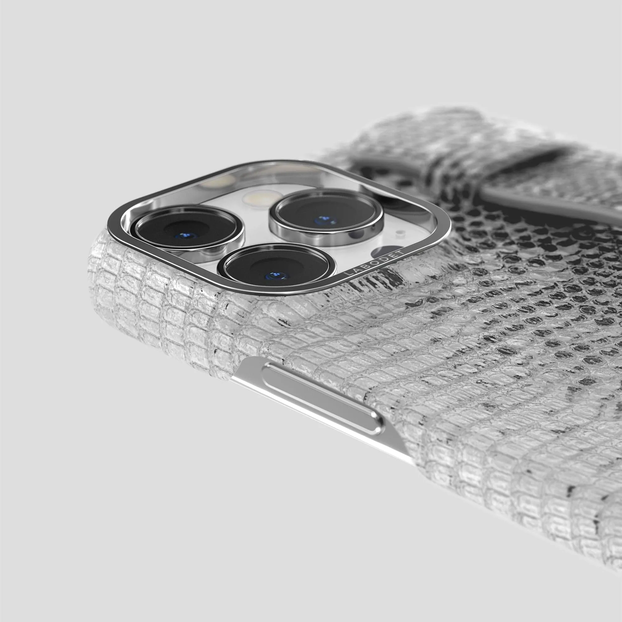 Handle Case For iPhone 13 Pro Max In Himalayan Lizard