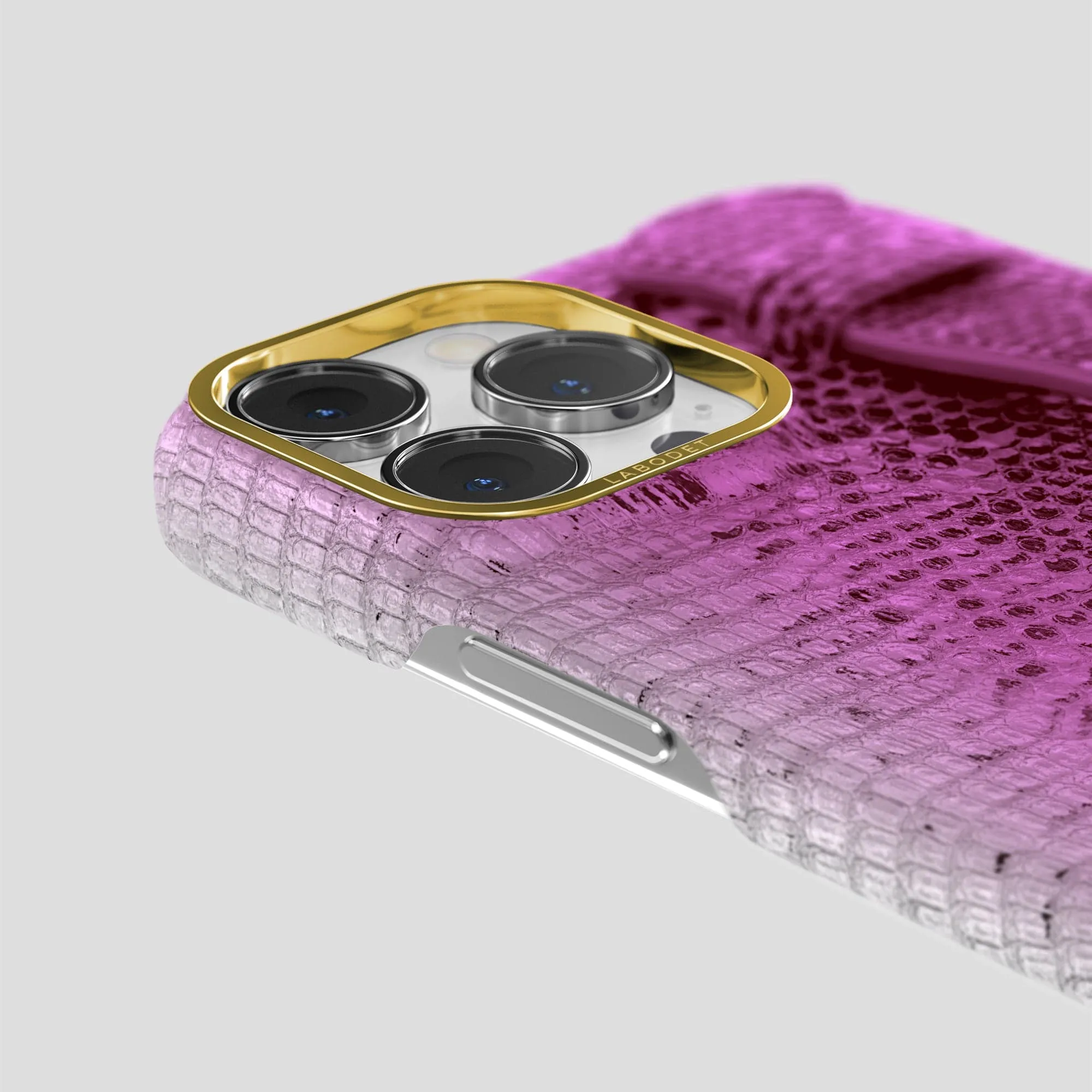 Handle Case For iPhone 13 Pro Max In Himalayan Lizard