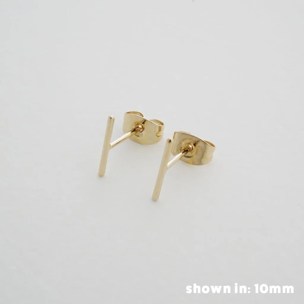 HONEYCAT Skinny Wire Midi Balance Bar Stud Earrings in Gold, Rose Gold, or Silver in 10mm or 5mm | Minimalist, Delicate Everyday Jewelry