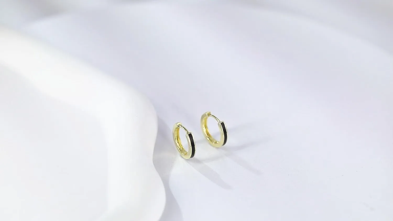 Immobird Hoop Earrings Men 925 Sterling Silver Ear Pins Minimalistic Black Stripe Men Hoop Earrings for Father Boyfriend or Brother