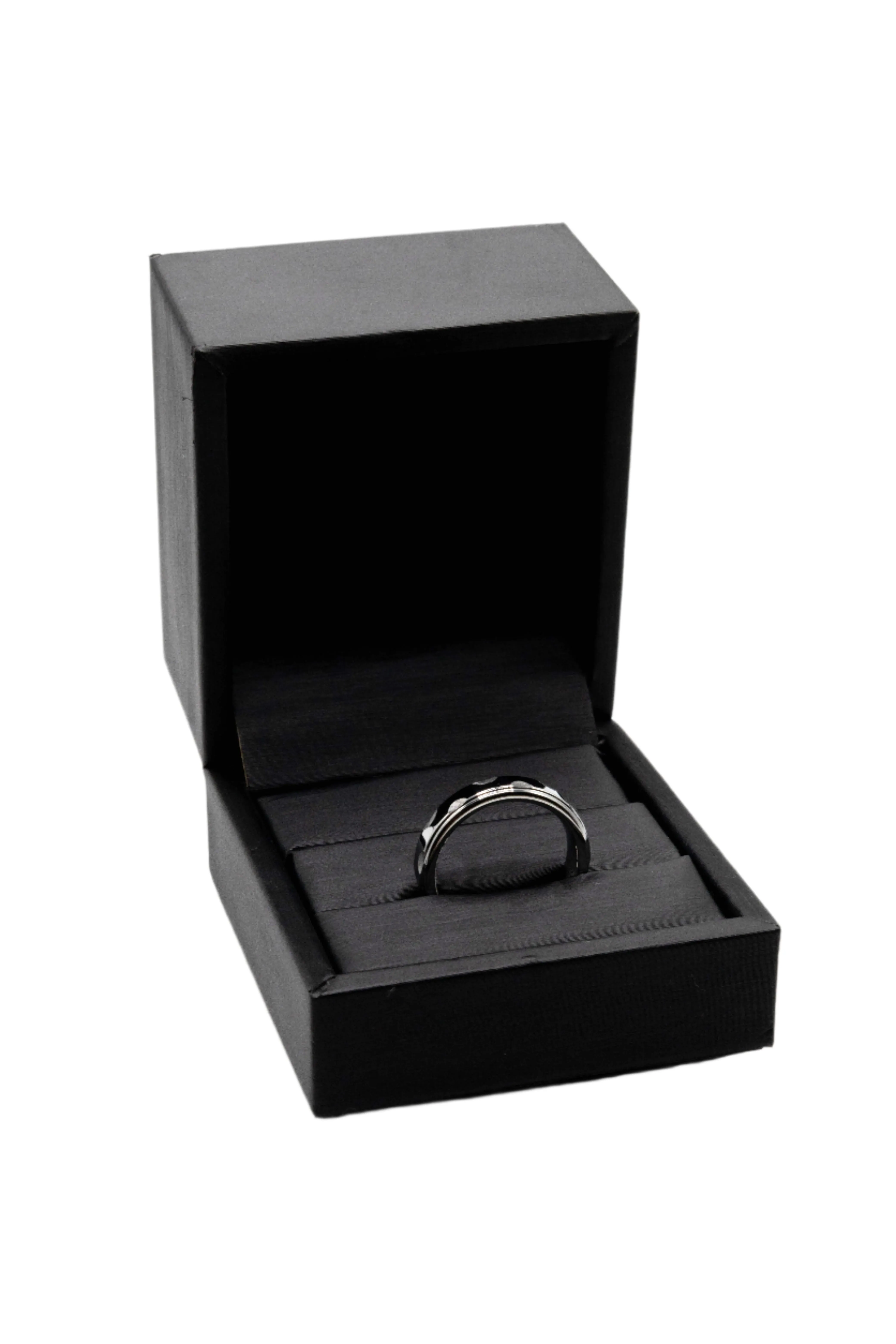James Scallop Etched Tungsten Band Ring