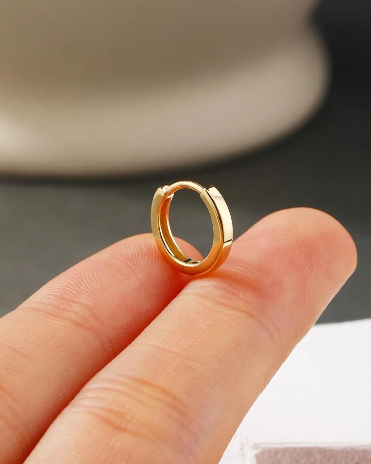 Jewseen 14K Gold Huggie Earrings Tiny Hoop Earrings 20G Lightweight Hoop Earrings Small Endless Hinged Hoops for Earlobe 6-10mm Cartilage Septum Helix Nose Earrings for Women Men