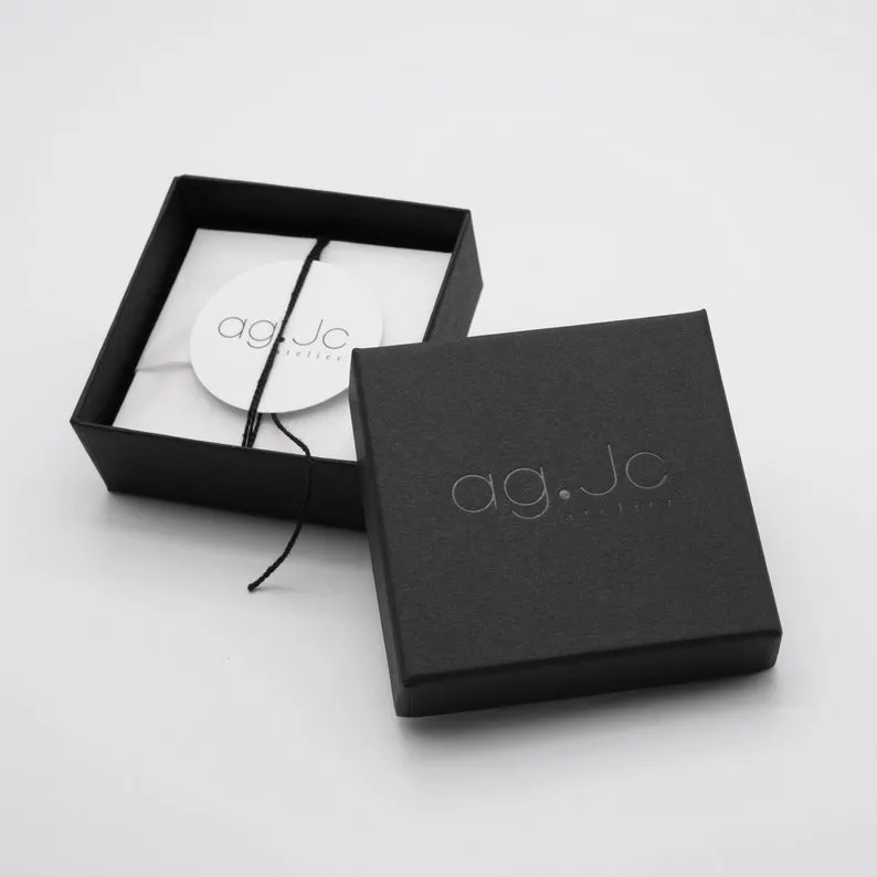 Minimalist line pendants N°5 in silver or gold