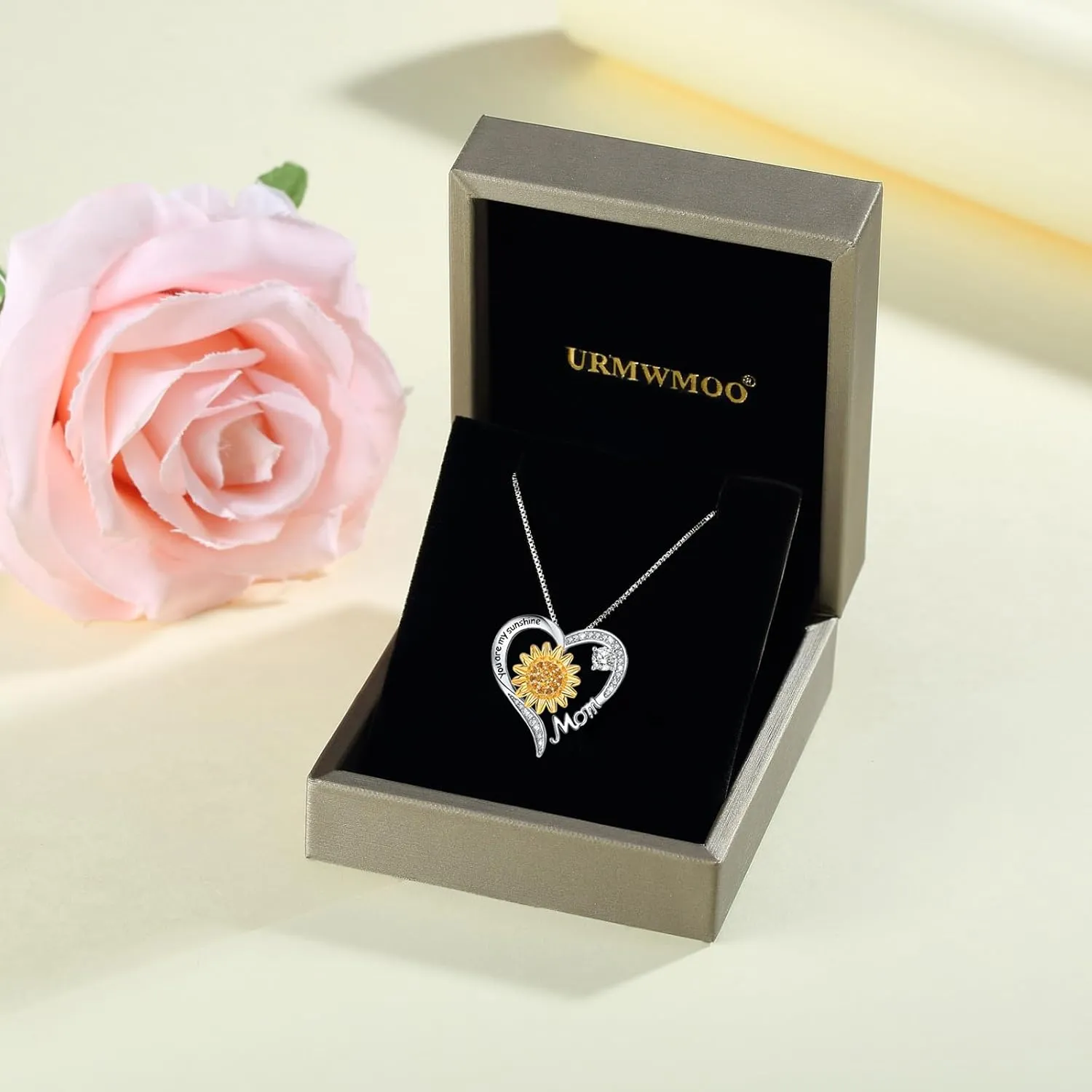Mom Daughter Sister Nana Necklace S925 Sterling Silver Sunflower You are My Sunshine Love Heart Infinity Pendant Necklaces Bracelet Jewelry Suit Birthday Gifts for Women