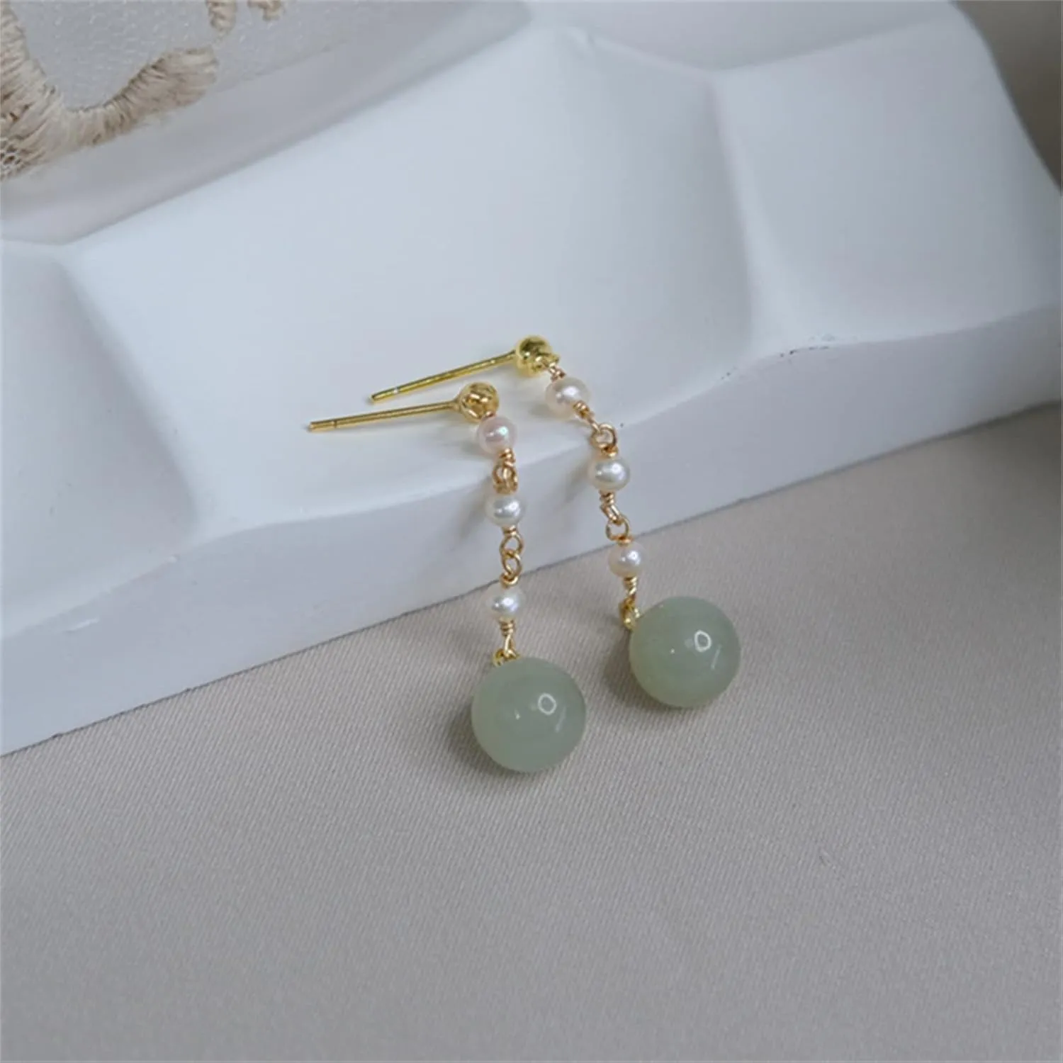 Natural Hetian Jade & Pearl Earrings for Women, Dainty Lucky Green Jade Charm Pendant Jewelry Studs, Handmade Ear Stud Earrings Hoop Earrings for Women (925 Sterling Silver with Gold Plated)