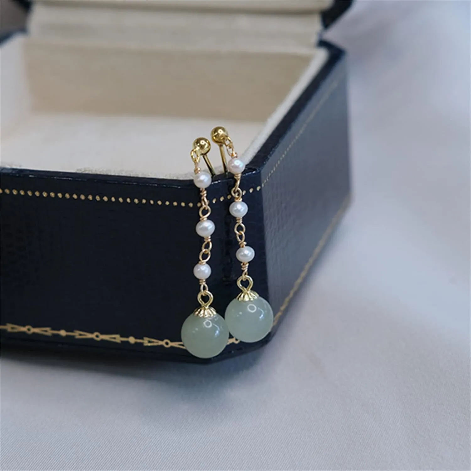 Natural Hetian Jade & Pearl Earrings for Women, Dainty Lucky Green Jade Charm Pendant Jewelry Studs, Handmade Ear Stud Earrings Hoop Earrings for Women (925 Sterling Silver with Gold Plated)