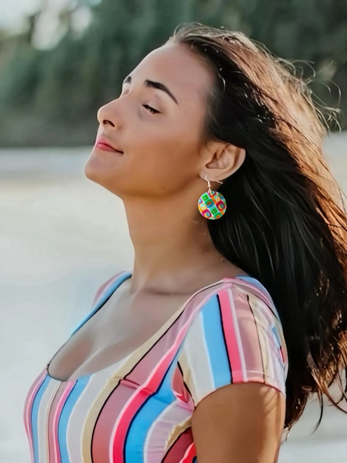 Natural Sea Shell Earrings, Colorful Painted Flower, White Mother of Pearl Round Disc Drop Dangle Floral Earrings, Beach Jewelry, Trendy Women Girl Gift (Colorful)