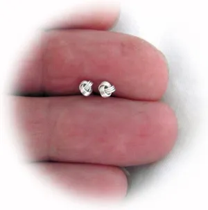 New Sterling Silver 3mm Love Knot Tiny Post Stud Earrings ME0409MOOO