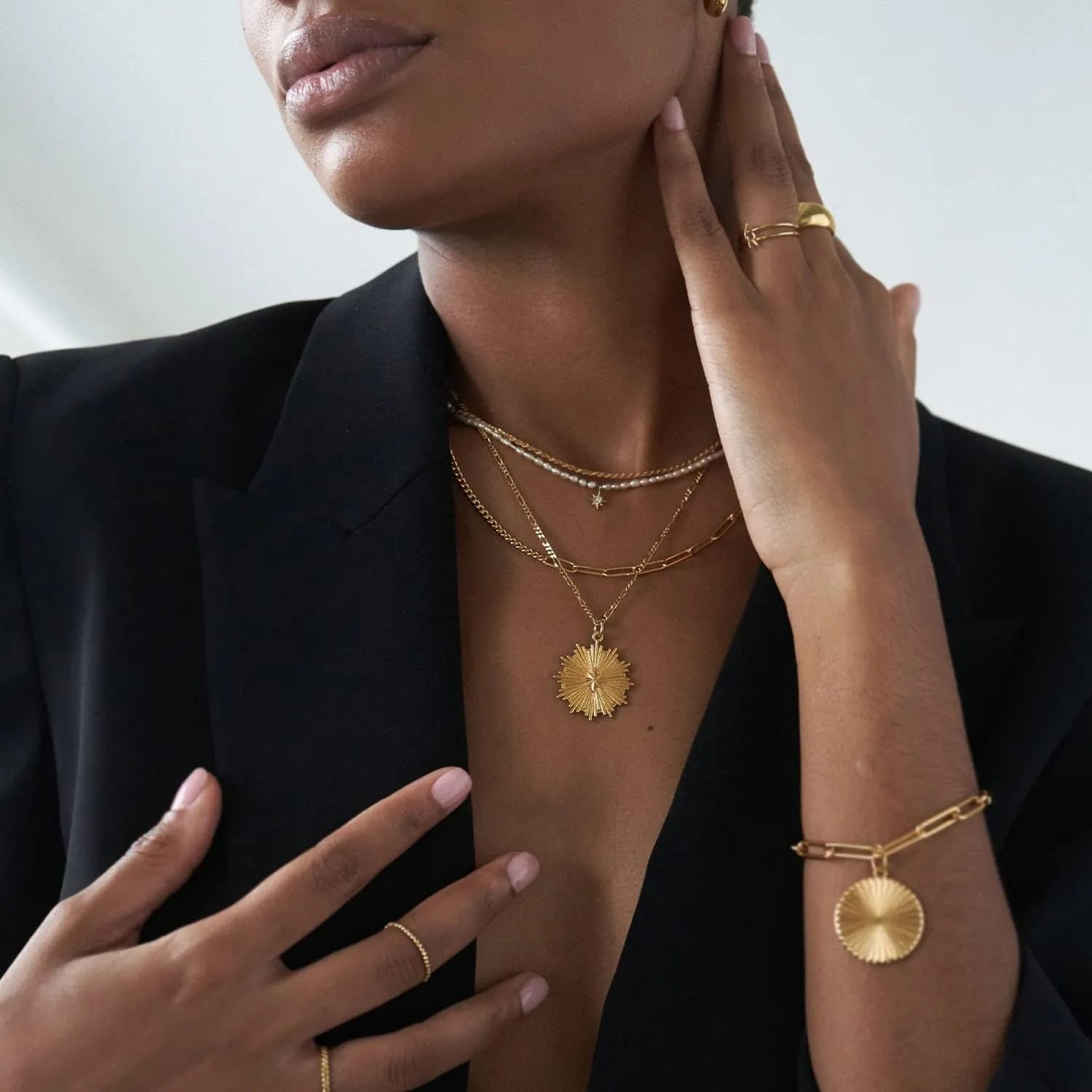 OAK&LUNA - Gold Vermeil Designer Medallion Necklace