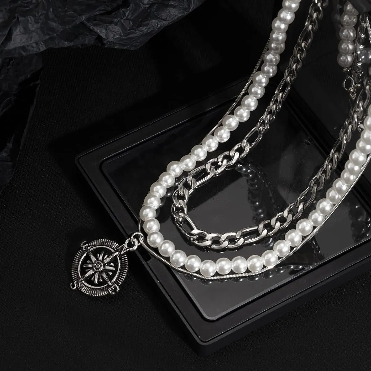 Pearl Necklace for Men Faux Pearl Choker Necklaces Charms Pearl Chain Pendant Necklace for Boy Trendy Layered Cuban Link Necklace Gifts for Boyfriend/Husband/Son