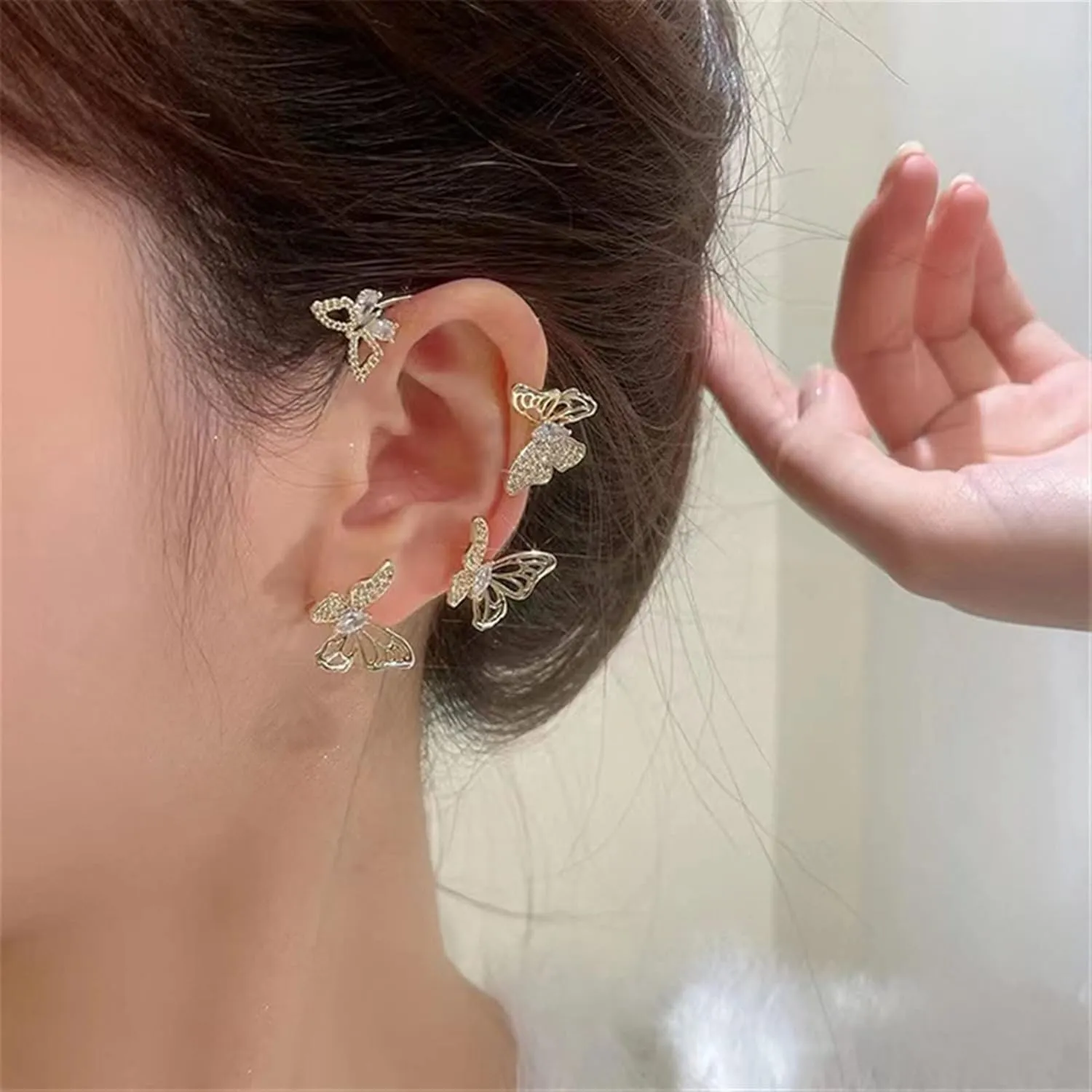 SMDSAZ Shining Zircon Butterfly Ear Cuff Ear Clip for Women Girls Fashion No Piercing Ear Cuff Ear-Hook Party Wedding Jewelry Gift (Metal Color : C Gold Right Ear)