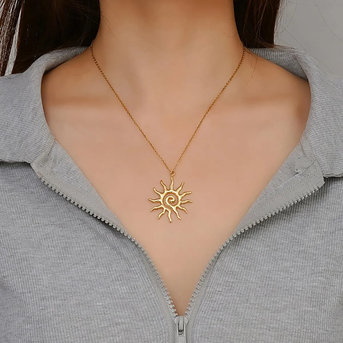 Sun Necklace for Women Vintage Bohemian Spiral Sun Pendant Necklace Unique Gold Statement Sun Necklace Boho Style Jewelry