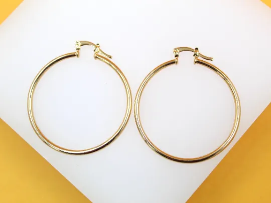 Thin Latch Back Hoop Earrings (K121-122)