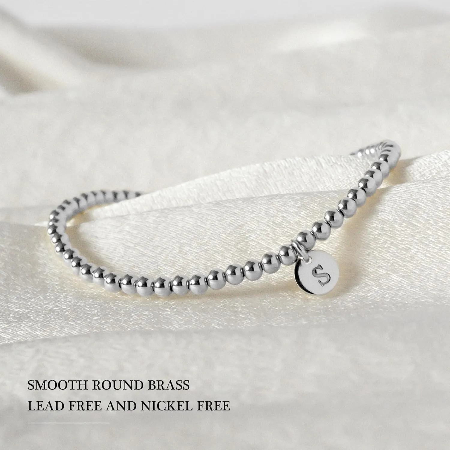 Turandoss Gold Initial Bracelet for Women - Dainty Gold Plated Letter A-Z Charm Disc Bracelet for Women Trendy, Womens Gold Jewelry Beaded Bracelet Gifts