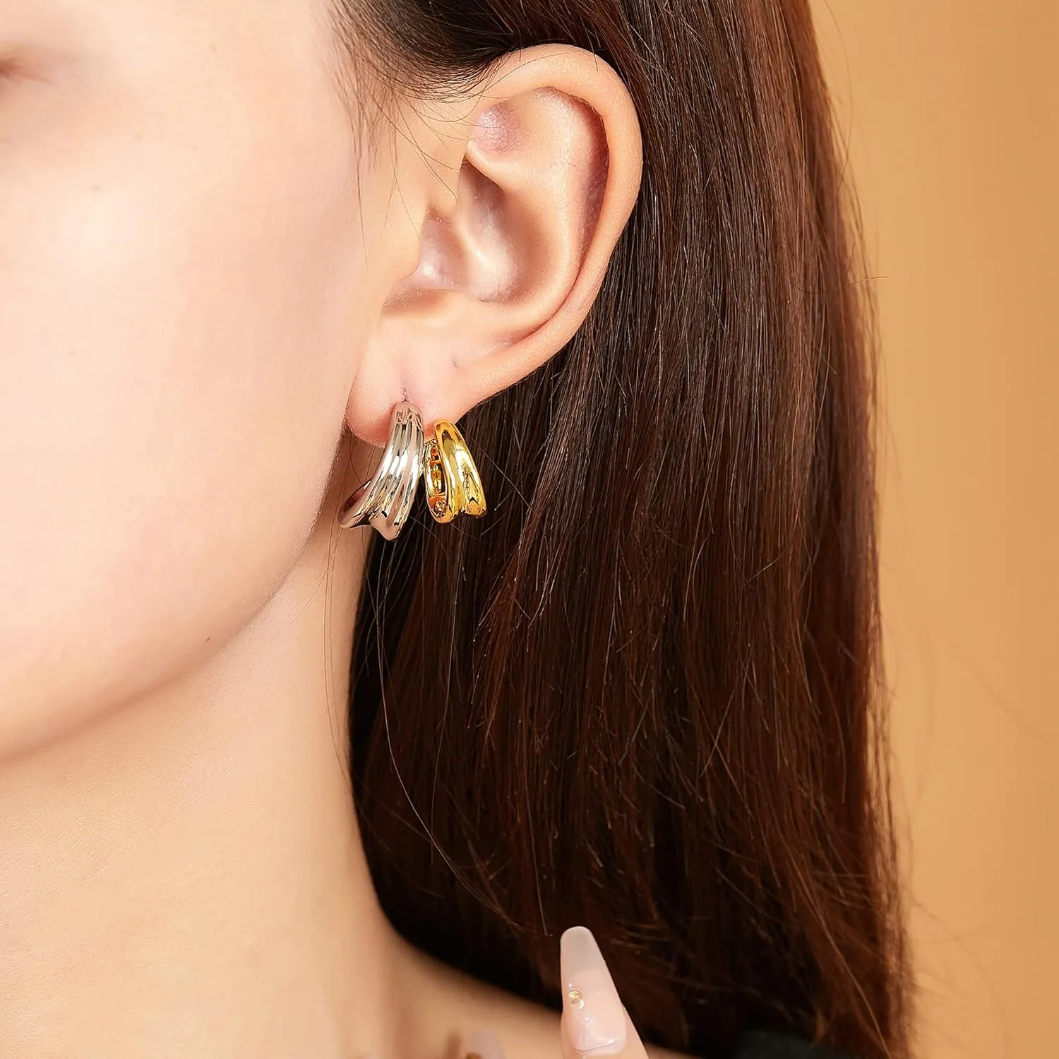 Two Tone Huggie Hoop Earrings Cross Over Design Twisted Rope Silver Gold Statement Wide Band Clip On Hoops for Women Fashion Jewelry Gift