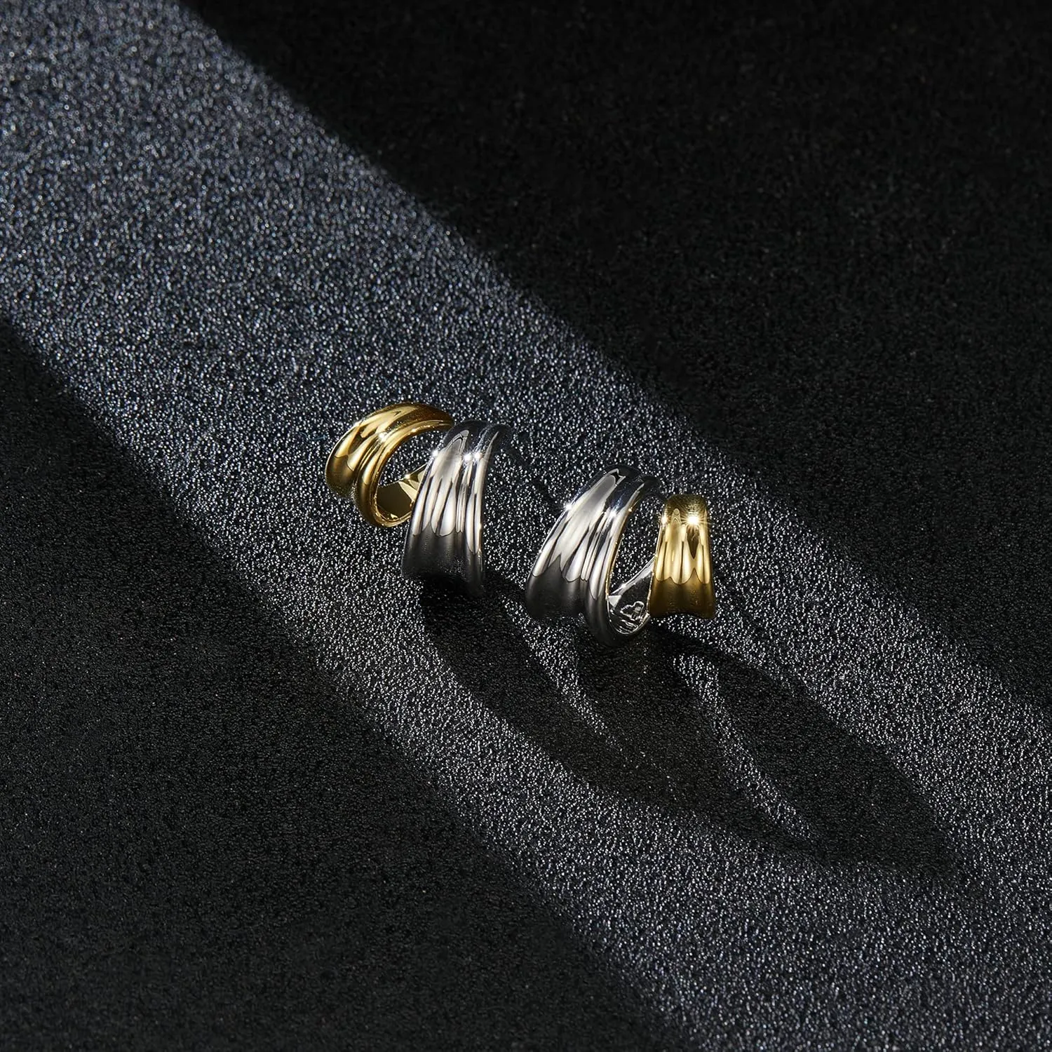 Two Tone Huggie Hoop Earrings Cross Over Design Twisted Rope Silver Gold Statement Wide Band Clip On Hoops for Women Fashion Jewelry Gift