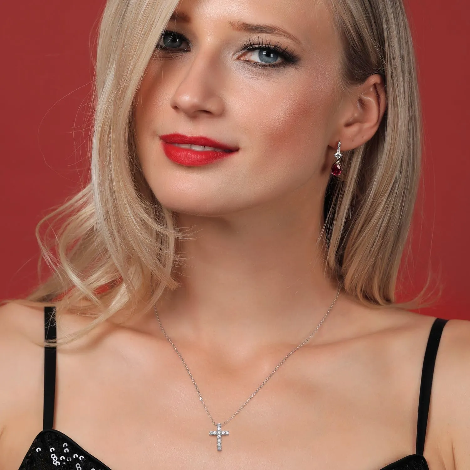 White Lab Grown Diamond Cross Pendant Necklace | 0.50-1.00 Cttw | 925 Sterling Silver | Jesus Christian Religious Crucifix Pendant for Women | DEF Color | VVS-VS Clarity | With 18 Inch Chain